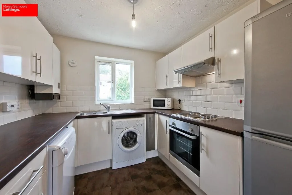 4 bedroom terraced house for rent