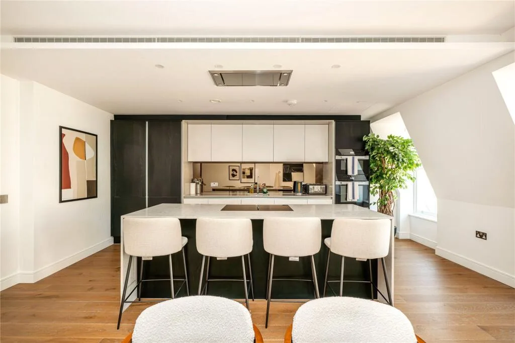 3 bedroom apartment for rent