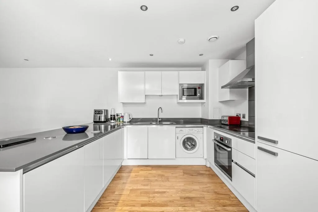3 bedroom flat for rent