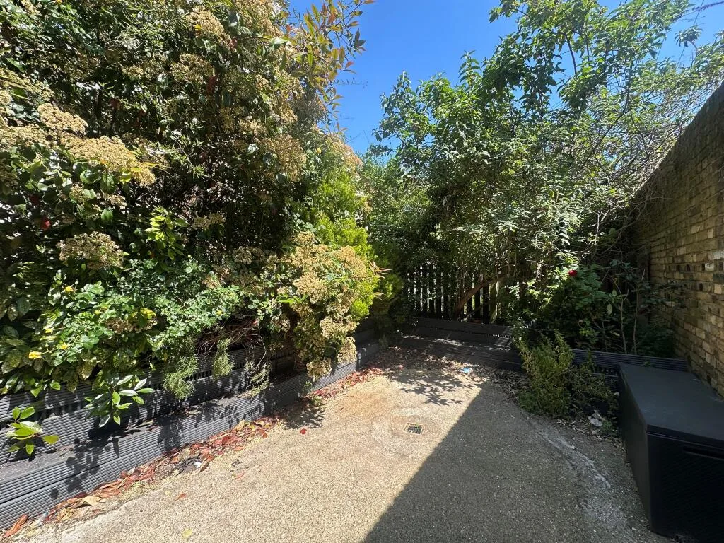 1 bedroom terraced house for rent