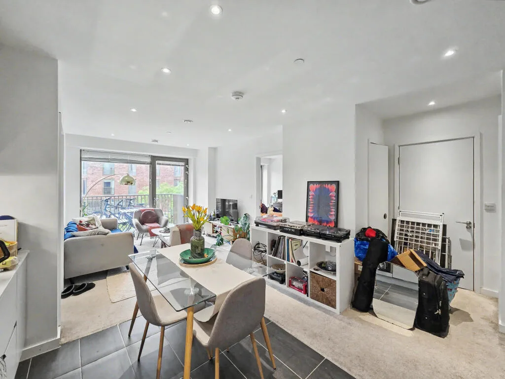 2 bedroom flat for rent
