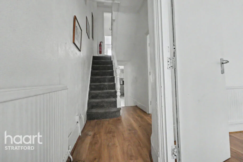4 bedroom terraced house for rent