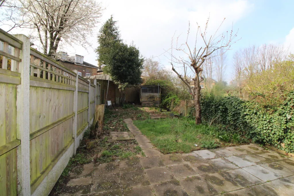 2 bedroom ground floor flat for rent