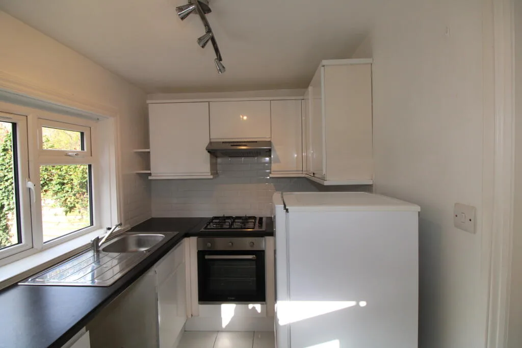 2 bedroom ground floor flat for rent