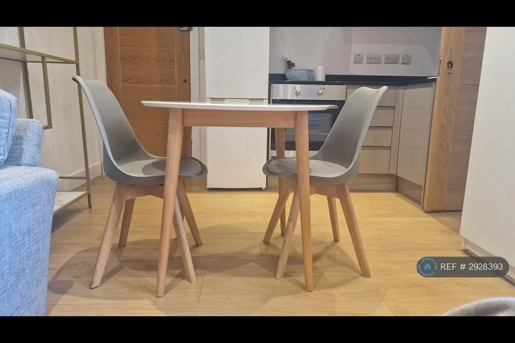 Studio flat for rent