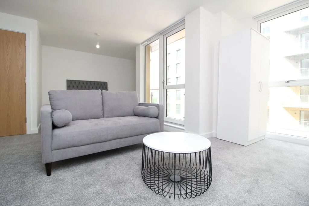 Studio flat for rent