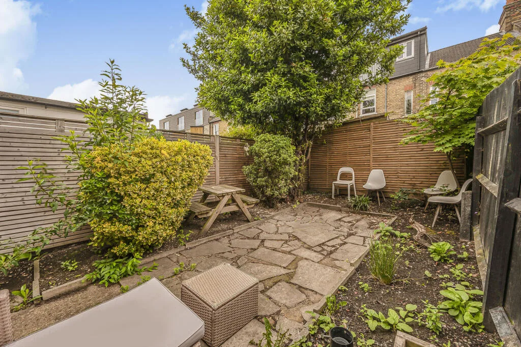 2 bedroom terraced house for rent