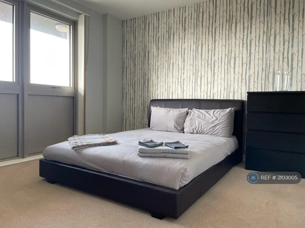 1 bedroom flat share for rent