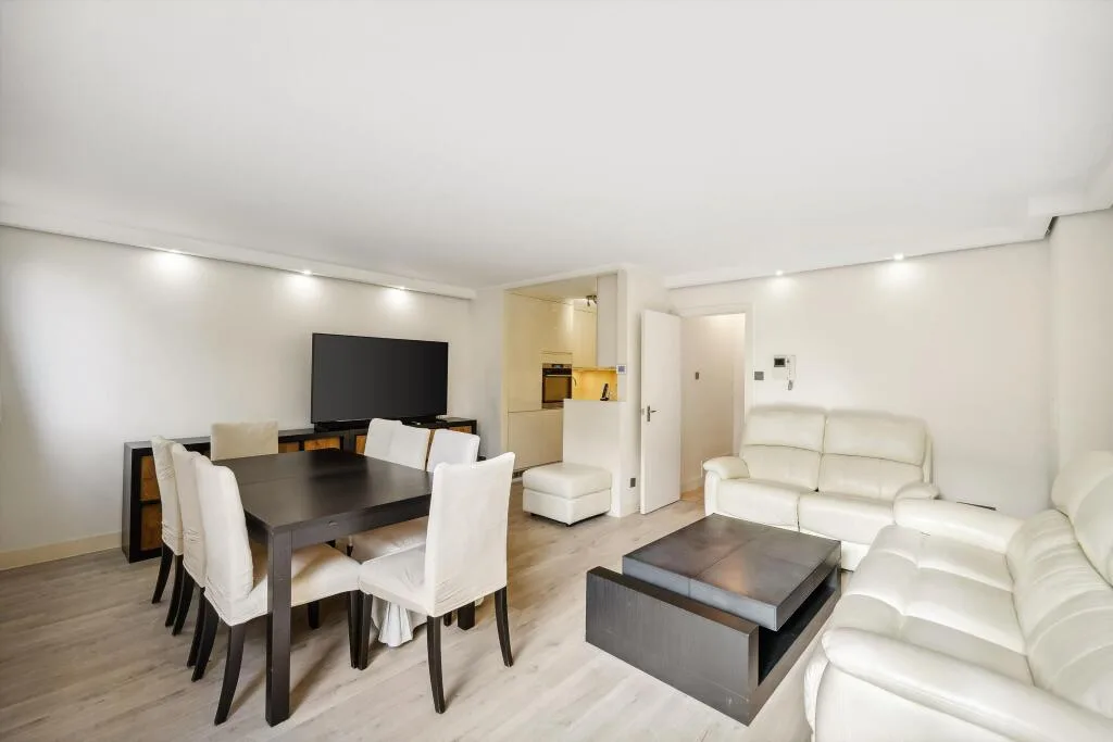 3 bedroom flat for rent