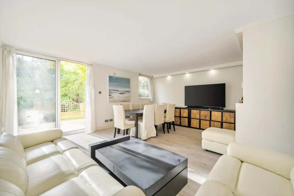 3 bedroom flat for rent
