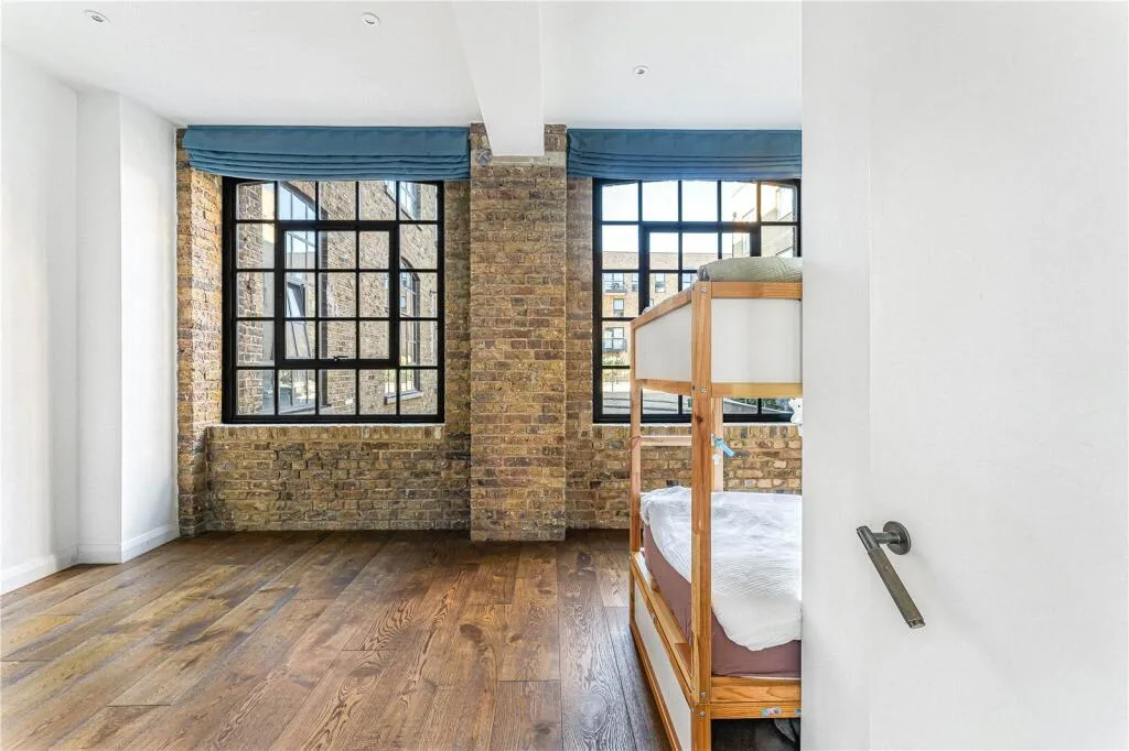 4 bedroom terraced house for rent