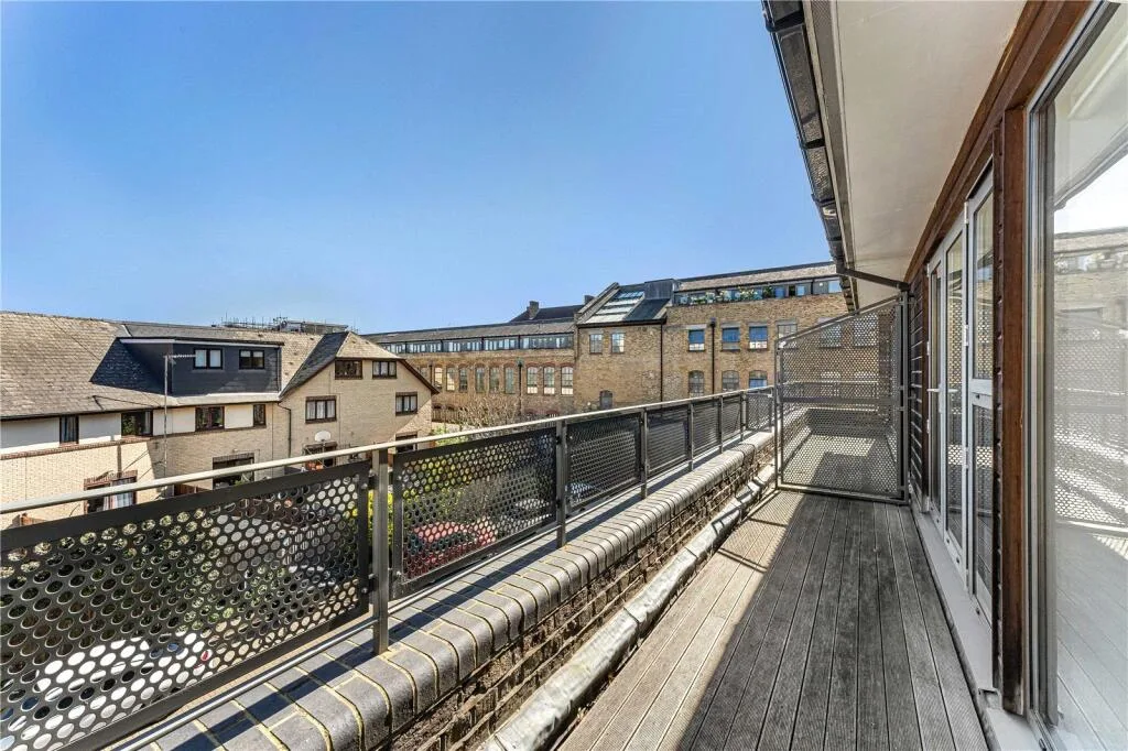 4 bedroom terraced house for rent