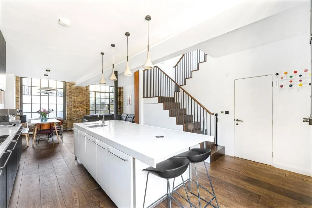 4 bedroom terraced house for rent
