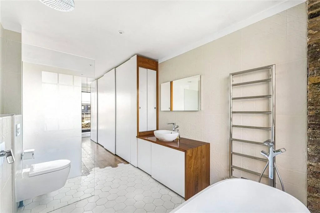 4 bedroom terraced house for rent