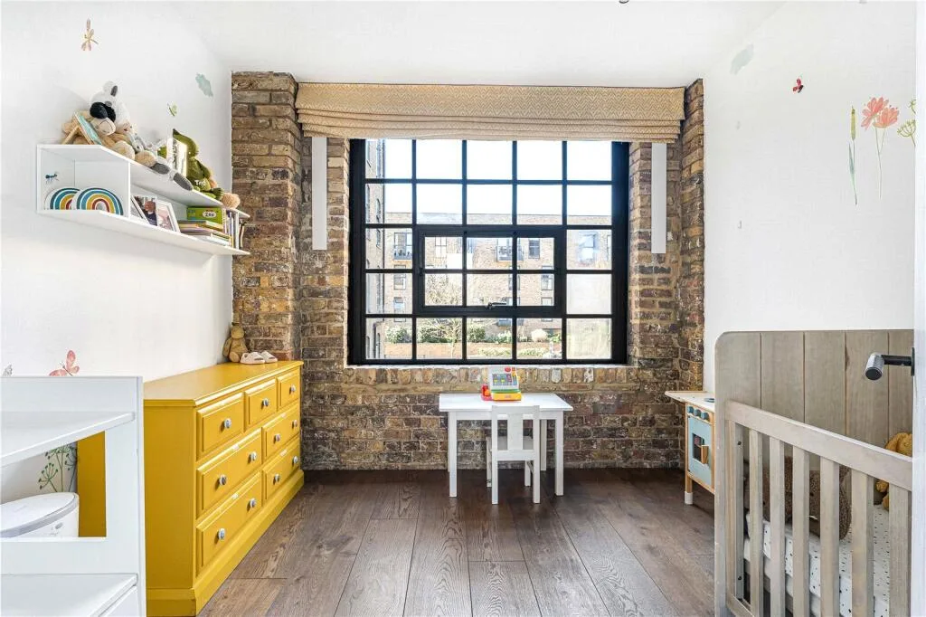 4 bedroom terraced house for rent