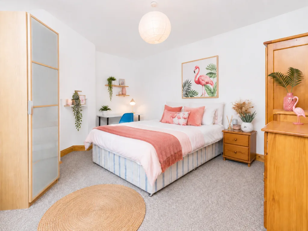 7 bedroom terraced house for rent