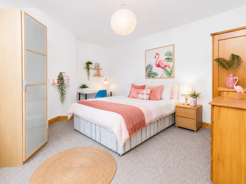 7 bedroom terraced house for rent