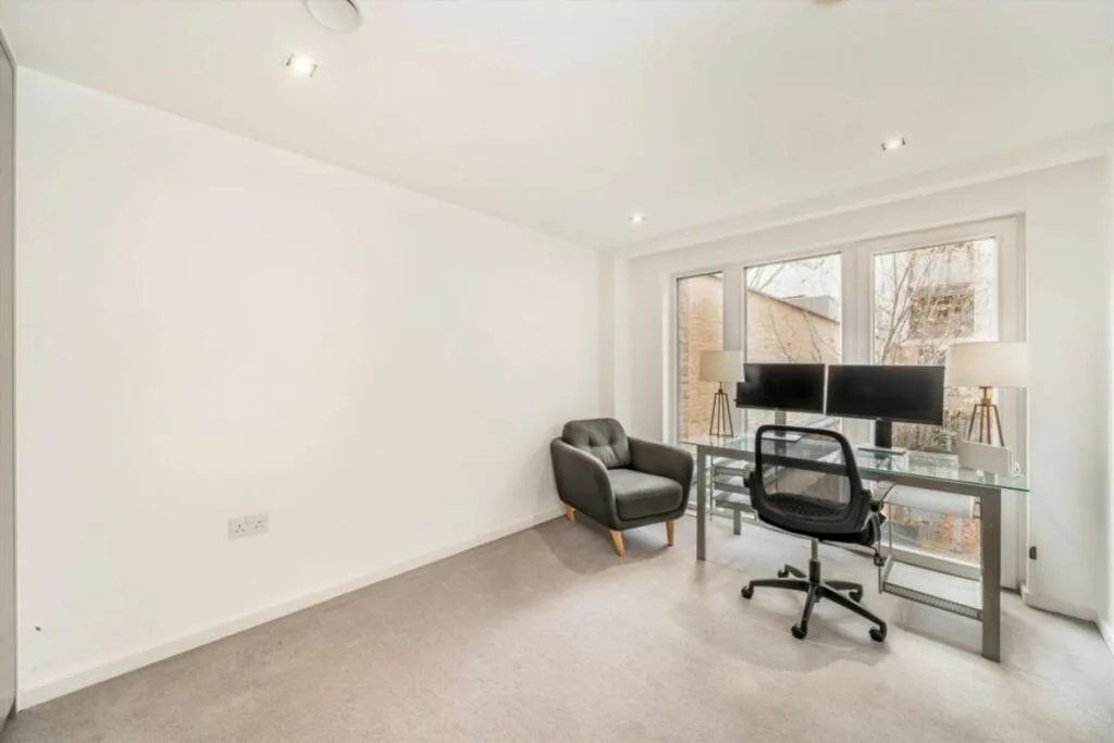 2 bedroom duplex for rent