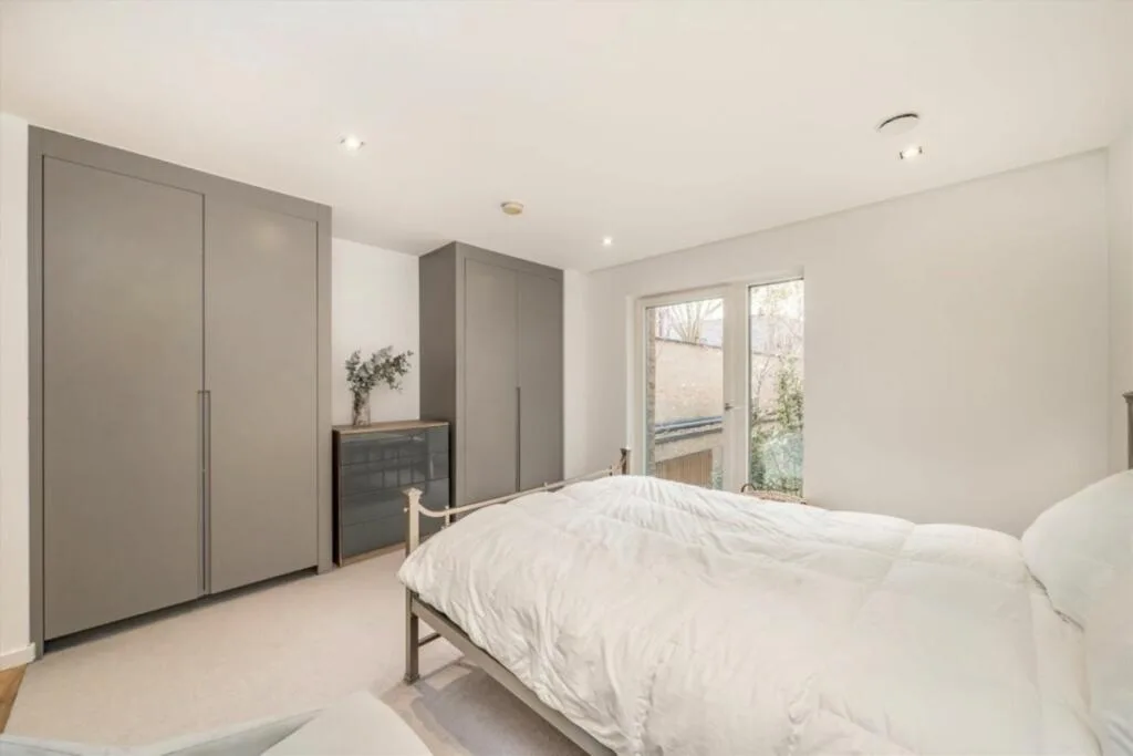 2 bedroom duplex for rent