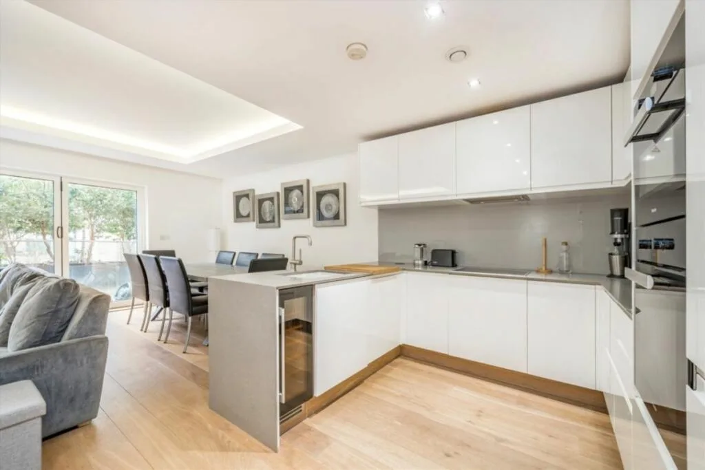 2 bedroom duplex for rent