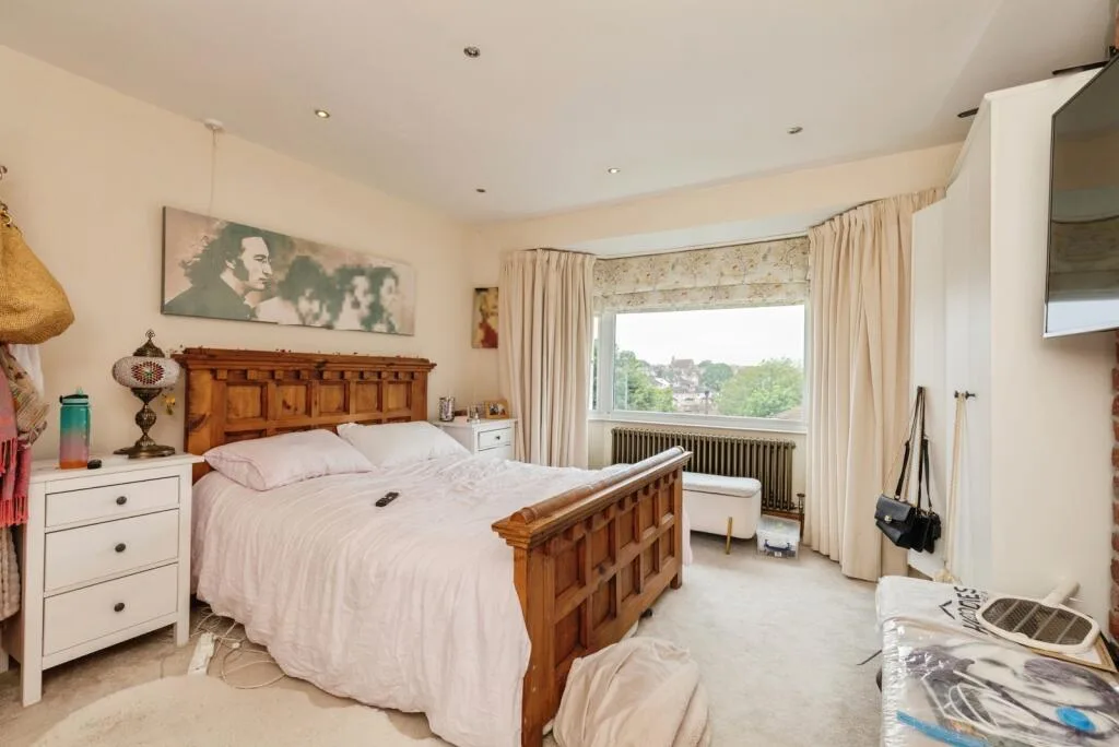 3 bedroom semi-detached house for rent