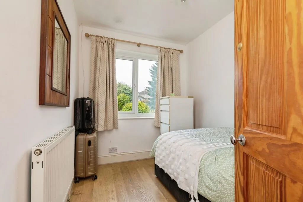 3 bedroom semi-detached house for rent