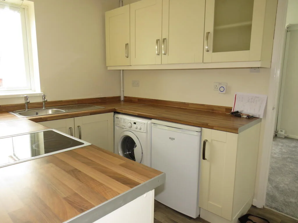 2 bedroom bungalow for rent