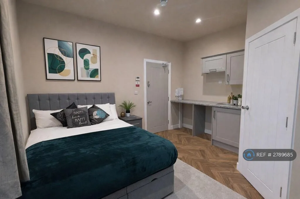 1 bedroom house share for rent