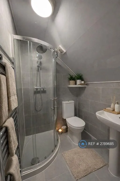 1 bedroom house share for rent