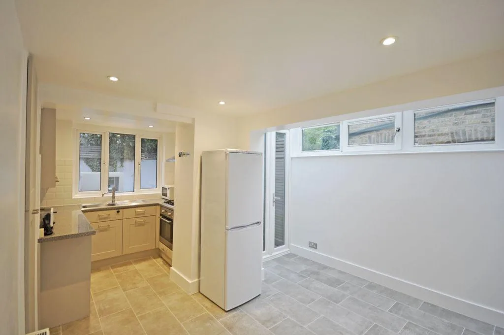 2 bedroom house for rent
