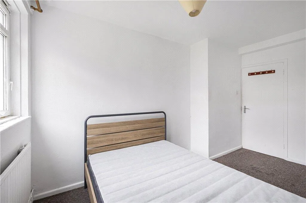 3 bedroom maisonette for rent