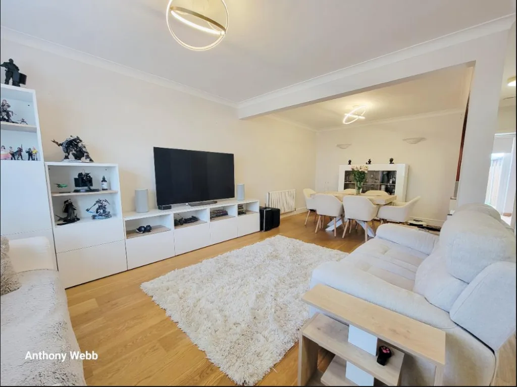 3 bedroom detached house for rent