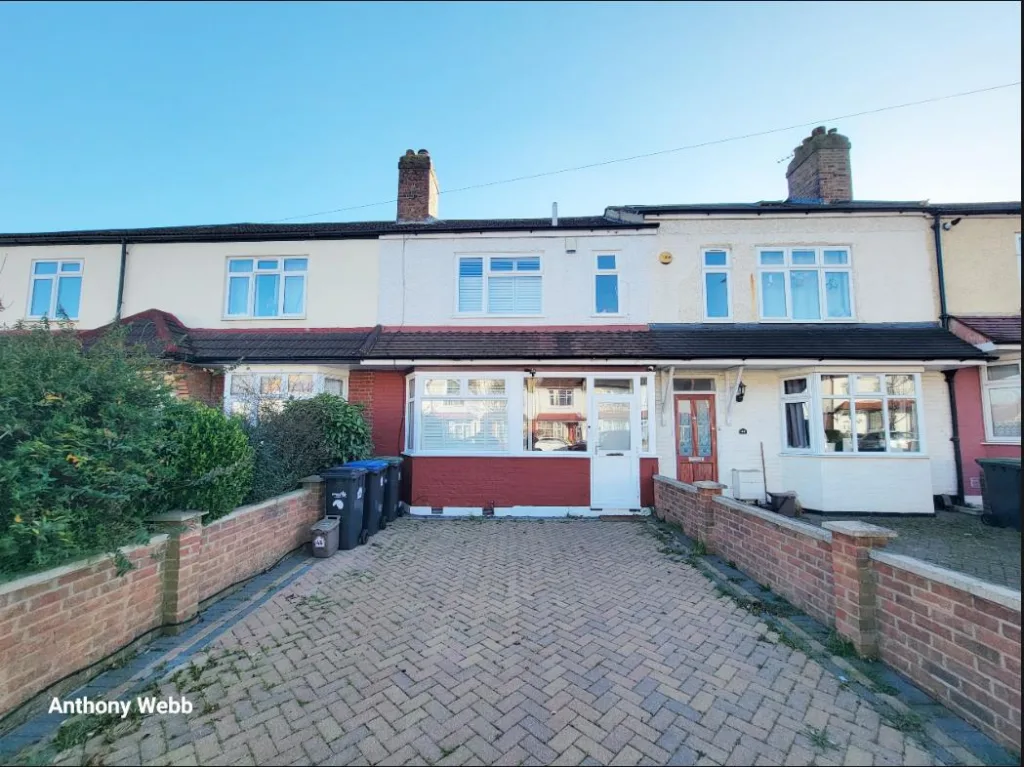 3 bedroom detached house for rent
