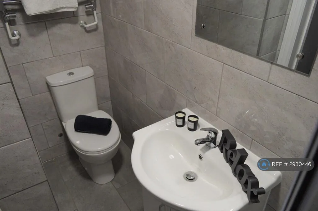 1 bedroom house share for rent