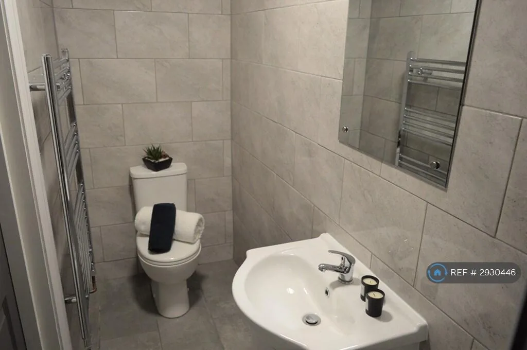1 bedroom house share for rent