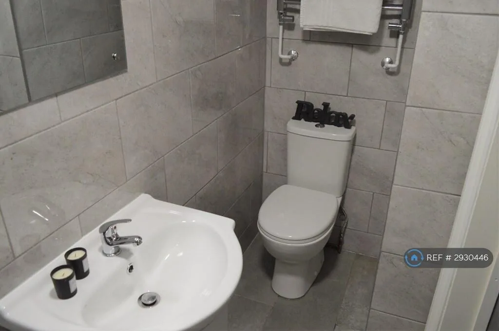 1 bedroom house share for rent