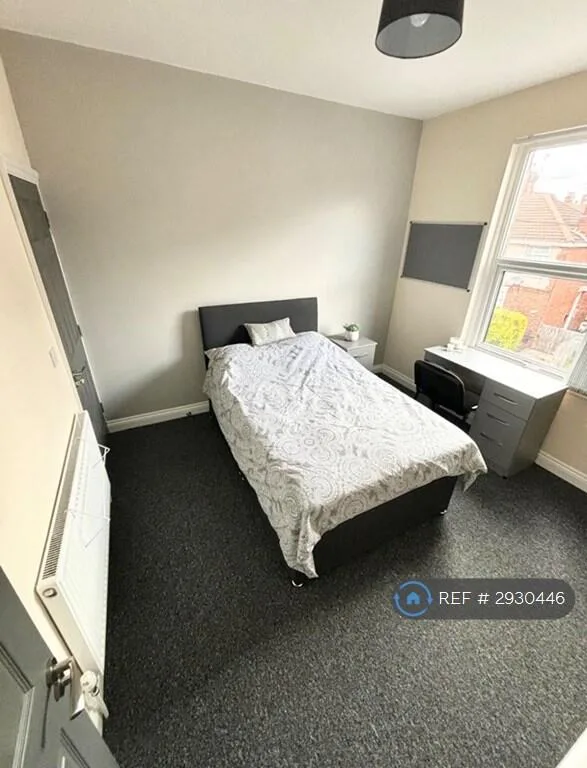 1 bedroom house share for rent