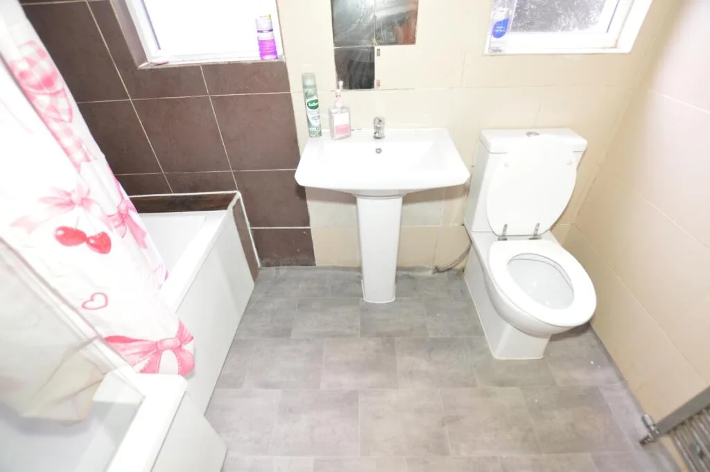 4 bedroom house for rent