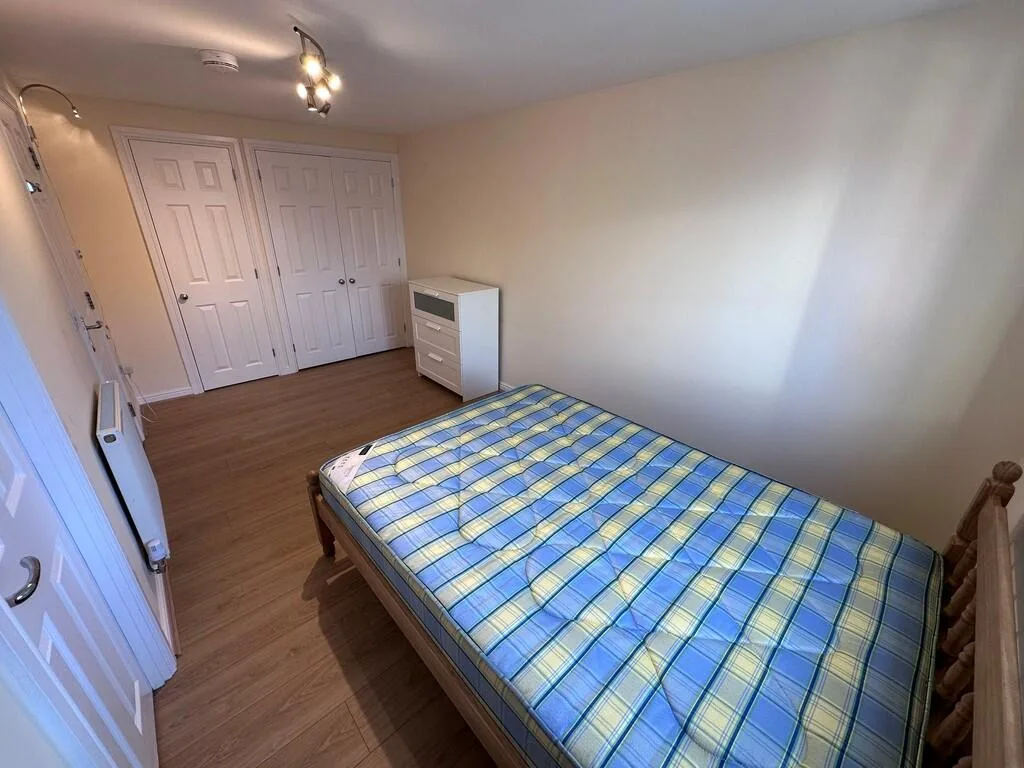 1 bedroom house share for rent