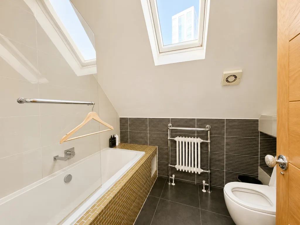 3 bedroom maisonette for rent