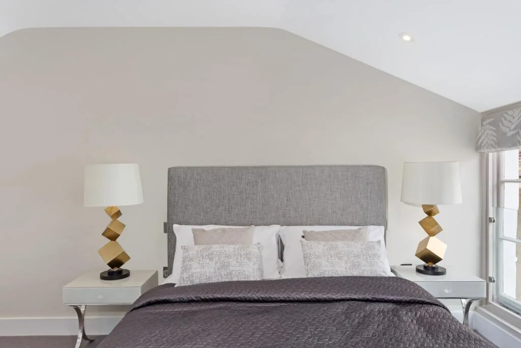 2 bedroom mews property for rent