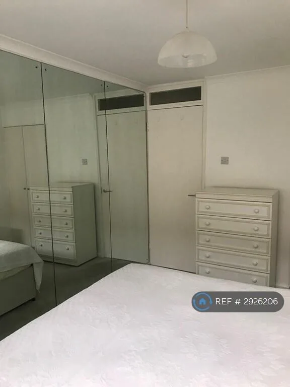 2 bedroom maisonette for rent