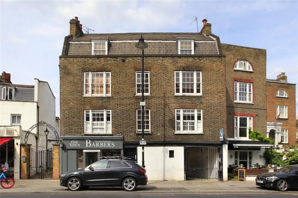 1 bedroom mews property for rent