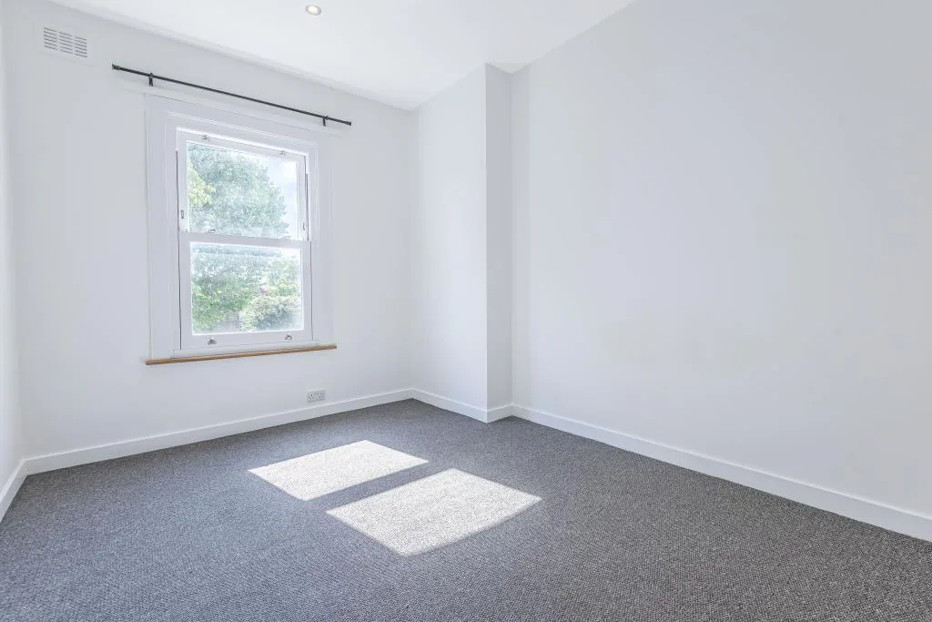 3 bedroom maisonette for rent