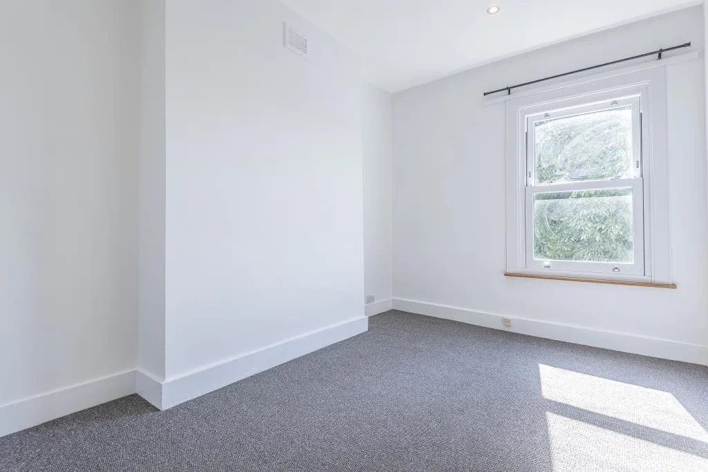 3 bedroom maisonette for rent