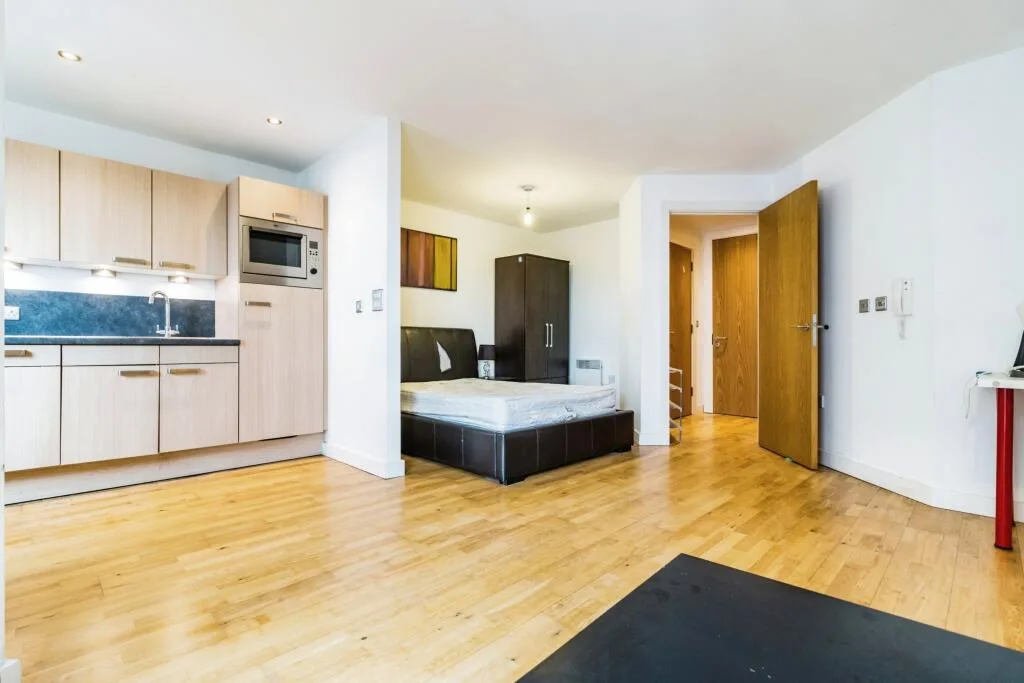 Studio apartment for rent