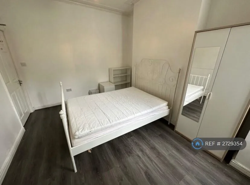 1 bedroom house share for rent