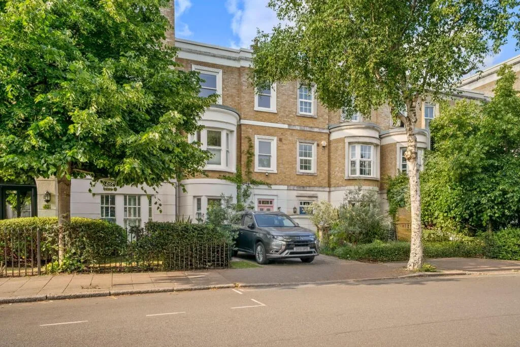 4 bedroom terraced house for rent
