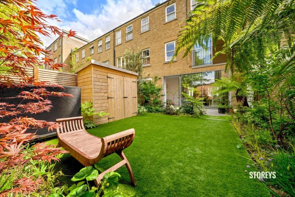 4 bedroom terraced house for rent