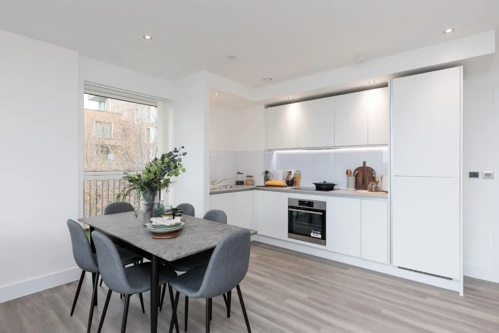 3 bedroom flat for rent
